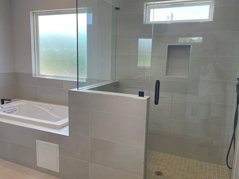 Furnished interior view inside a new home in , Dallas (Image 9). Furnished interior view inside a new home in , Dallas (Image 9).