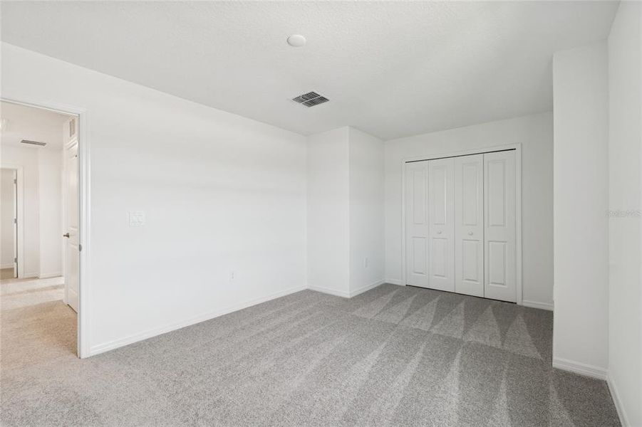 Spacious, unfurnished interior of a new home in Southpointe, Palmetto (Image 24).