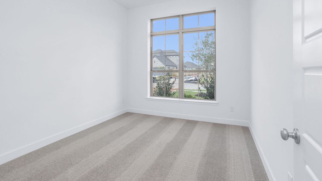 Spacious, unfurnished interior of a new home in Everly, Hockley (Image 14).