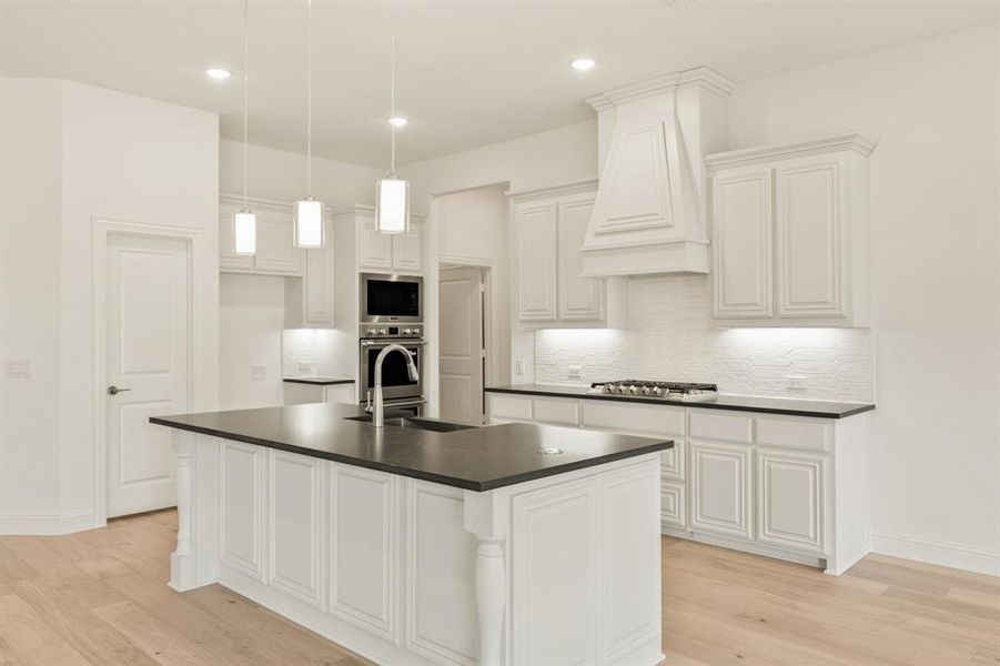 Furnished interior view inside a new home in Rockwood, Mansfield (Image 6).