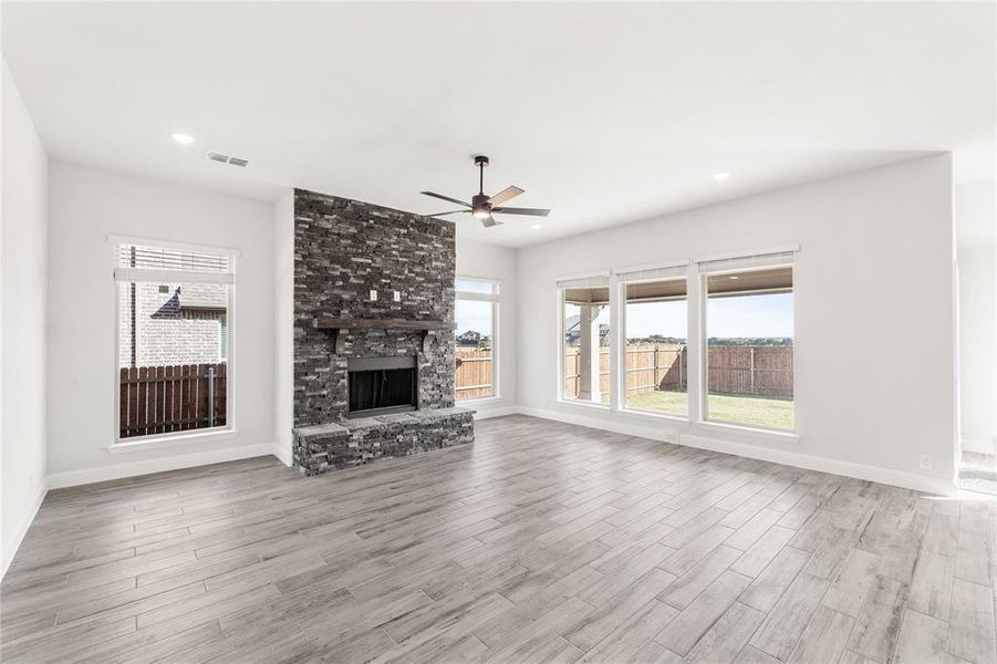 Spacious, unfurnished interior of a new home in Villages of Walnut Grove, Midlothian (Image 18).