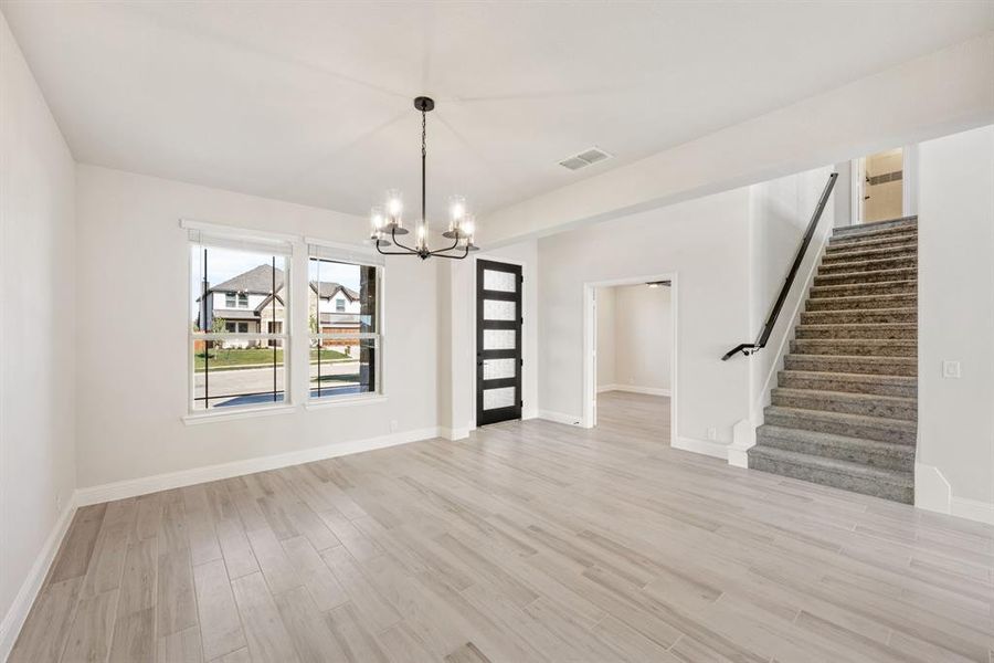Spacious, unfurnished interior of a new home in Villages of Walnut Grove, Midlothian (Image 29).