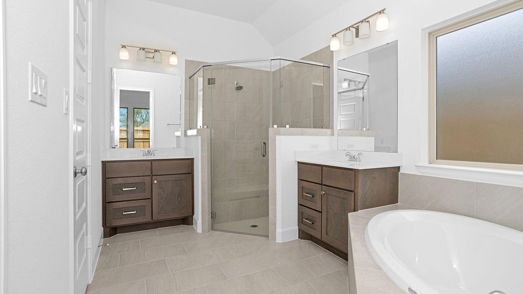 Furnished interior view inside a new home in Riceland, Mont Belvieu (Image 7).