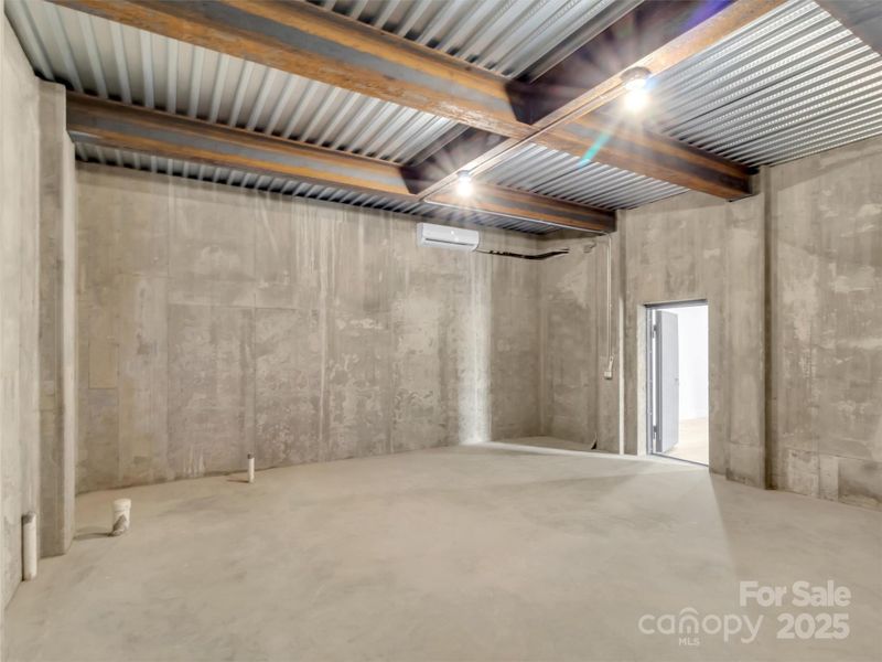 Image 43 of a home in .