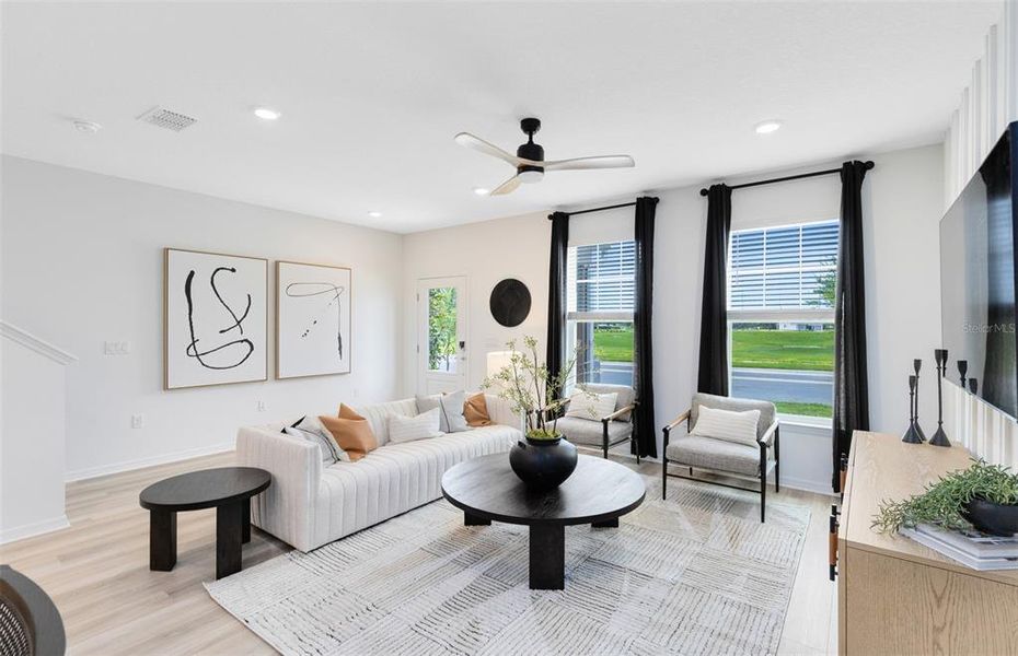 Furnished interior view inside a new home in Silverleaf Oaks, Winter Garden (Image 25). Furnished interior view inside a new home in Silverleaf Oaks, Winter Garden (Image 25).