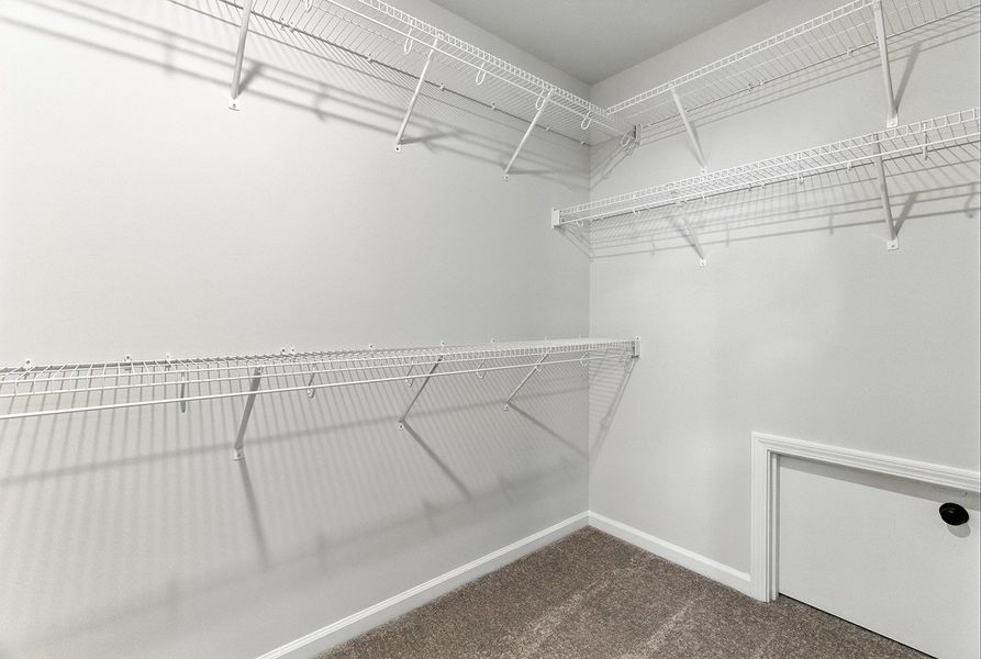 Spacious, unfurnished interior of a new home in Landmark Commons, Boiling Springs (Image 17).