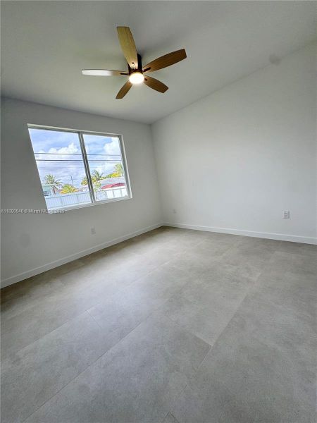 Spacious, unfurnished interior of a new home in , Miami (Image 21).