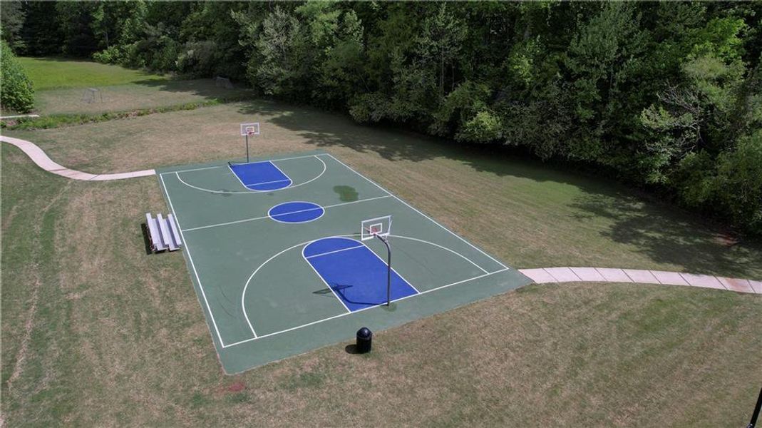 Community amenities in , Canton (Image 36).