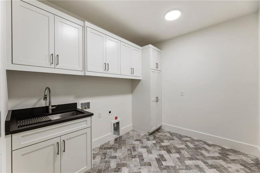 Furnished interior view inside a new home in , Atlanta (Image 11). Furnished interior view inside a new home in , Atlanta (Image 11).