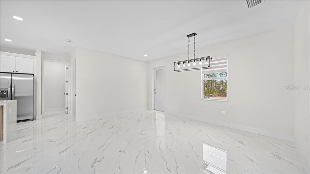 Spacious, unfurnished interior of a new home in , Port Charlotte (Image 12).