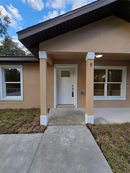 Exterior details and patio area of a home in , Ocala (Image 23).