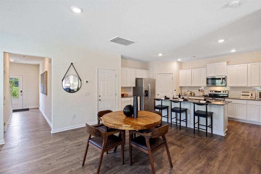 Furnished interior view inside a new home in Sheffield Highlands, Dallas (Image 4). Furnished interior view inside a new home in Sheffield Highlands, Dallas (Image 4).