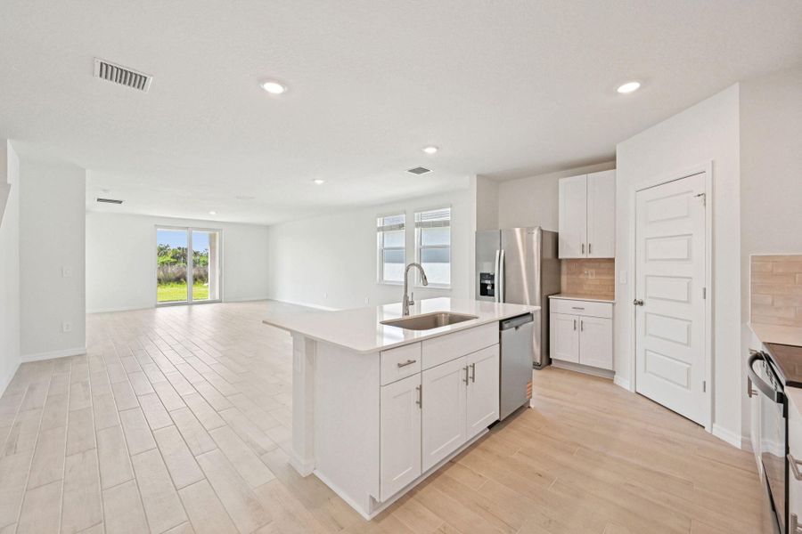 5461 Hampton Park Cir Vero Beach FL (13) 5461 Hampton Park Cir Vero Beach FL (13)