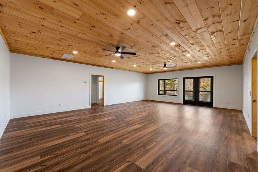 Spacious, unfurnished interior of a new home in , Mineral Bluff (Image 54).