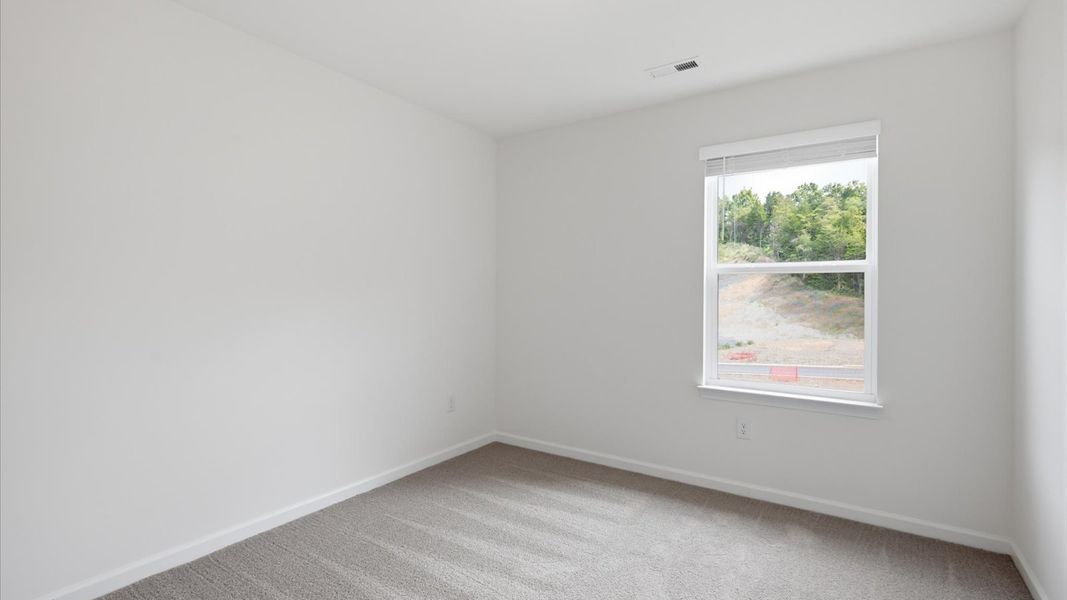 Spacious, unfurnished interior of a new home in Cherokee Crossing, Kodak (Image 17).