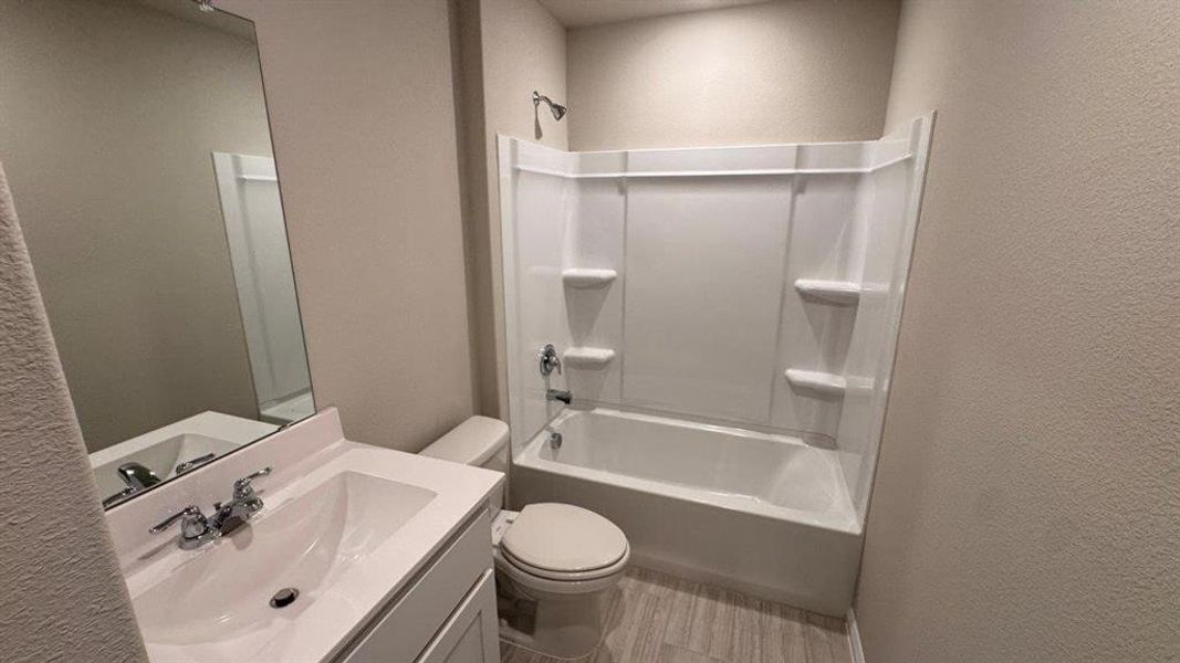 Furnished interior view inside a new home in Meadowbrook Estates, Cleburne (Image 7). Furnished interior view inside a new home in Meadowbrook Estates, Cleburne (Image 7).