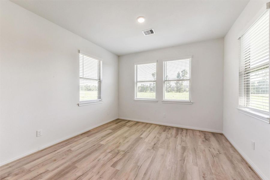 Spacious, unfurnished interior of a new home in Barton Place, Cleveland (Image 20). Spacious, unfurnished interior of a new home in Barton Place, Cleveland (Image 20).