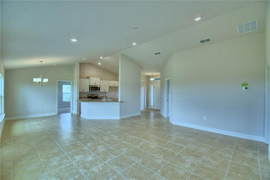 Spacious, unfurnished interior of a new home in Cadence Crossing, Auburndale (Image 15).
