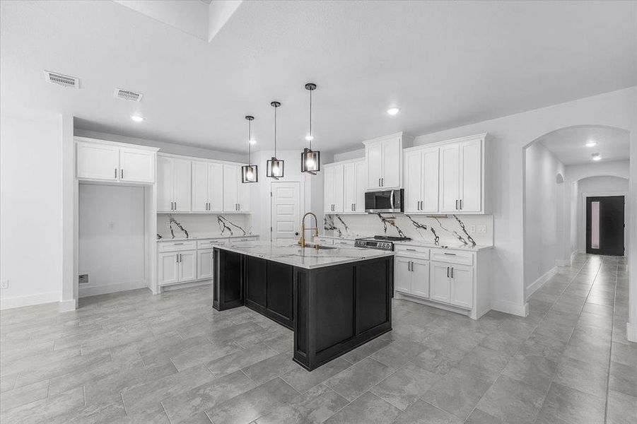 Furnished interior view inside a new home in , Fort Worth (Image 11). Furnished interior view inside a new home in , Fort Worth (Image 11).