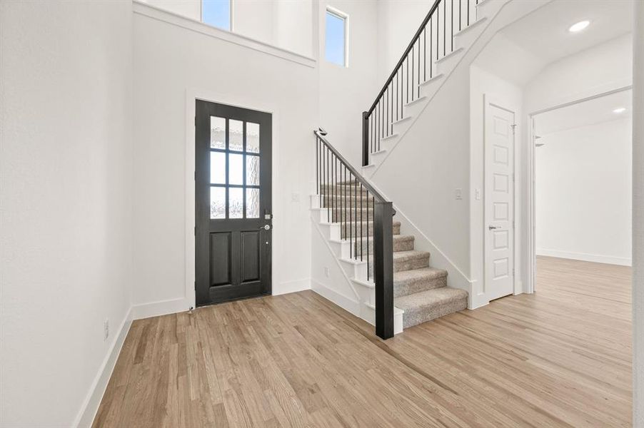 Spacious, unfurnished interior of a new home in Settlers Glen, New Fairview (Image 18).