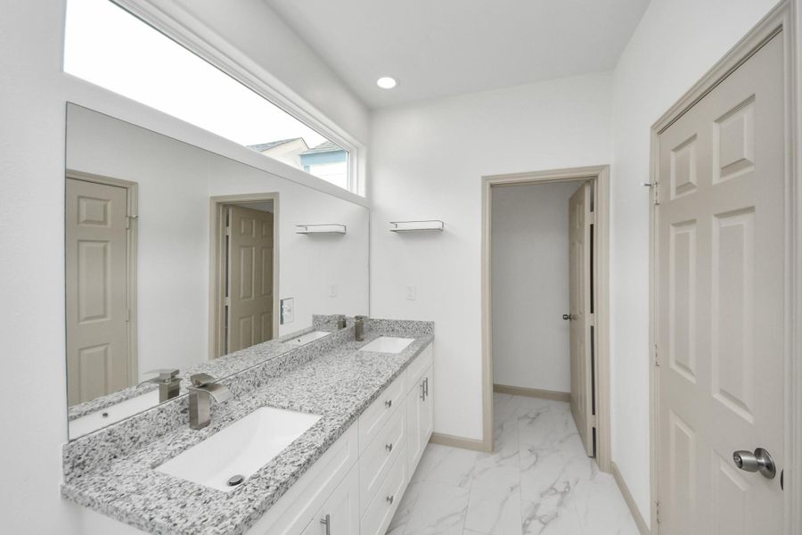 Image 34 of a home in .