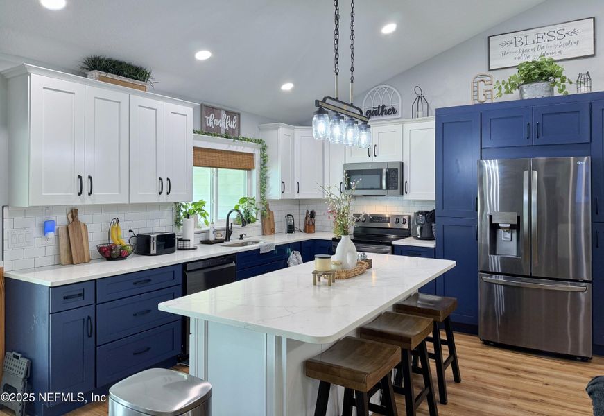 Furnished interior view inside a new home in , Palatka (Image 10).