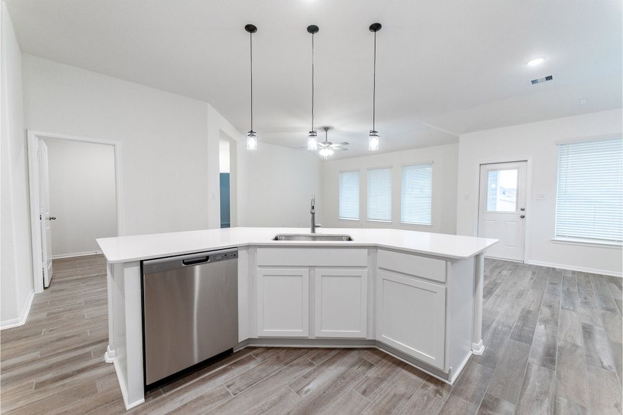 Furnished interior view inside a new home in Martha's Vineyard, Alvin (Image 5).