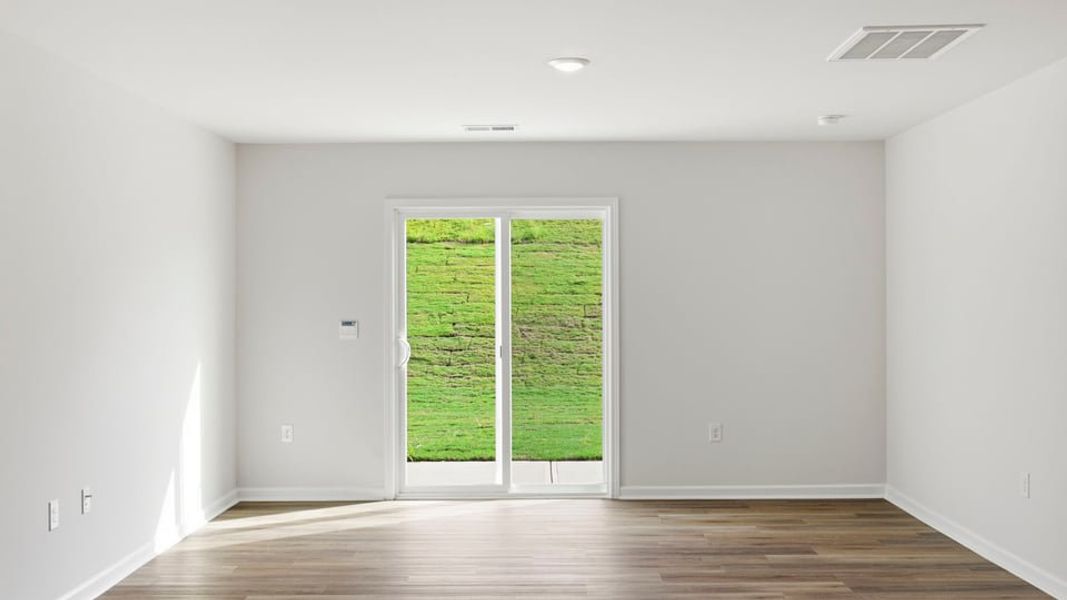 Spacious, unfurnished interior of a new home in Baxter Village, Boiling Springs (Image 15).