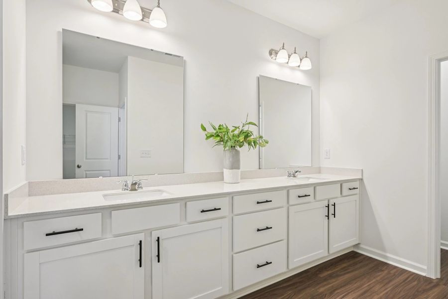 Representative images and renderings are for illustrative purposes. Actual structural options and design finishes of home may vary.