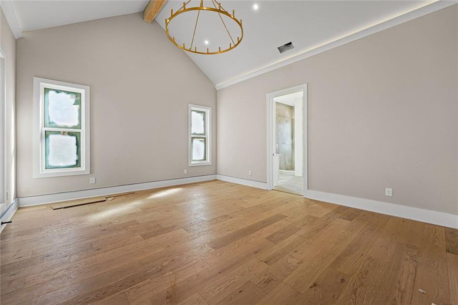 Spacious, unfurnished interior of a new home in , Gainesville (Image 9).