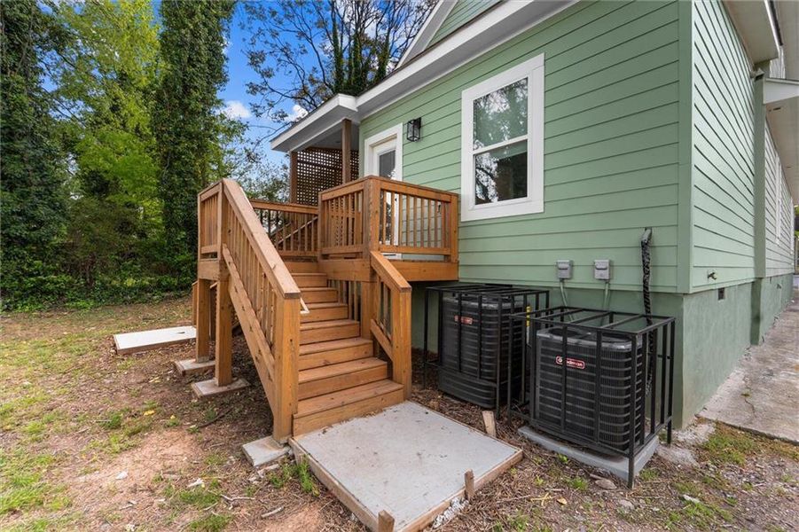 Exterior details and patio area of a home in , Atlanta (Image 36).