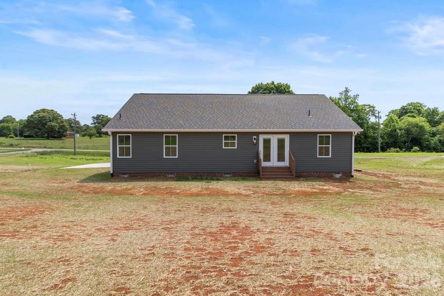 Exterior details and patio area of a home in , Lincolnton (Image 27).