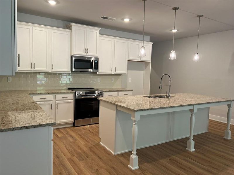 Furnished interior view inside a new home in The Park at Gainesville Township, Gainesville (Image 10). Furnished interior view inside a new home in The Park at Gainesville Township, Gainesville (Image 10).