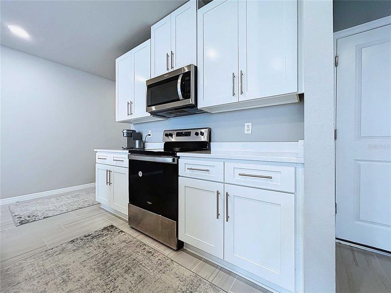 Furnished interior view inside a new home in , Wesley Chapel (Image 13).