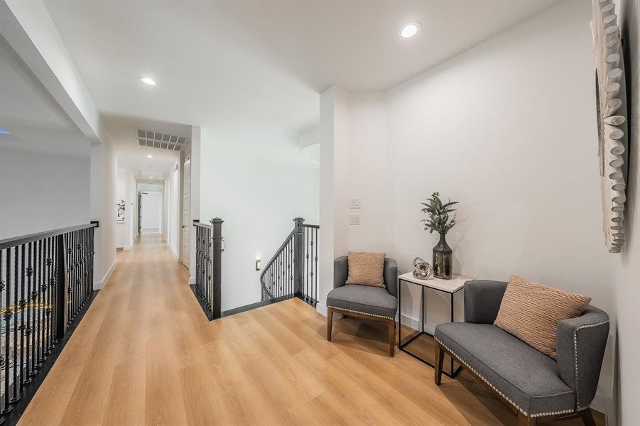 Furnished interior view inside a new home in , Colleyville (Image 17).