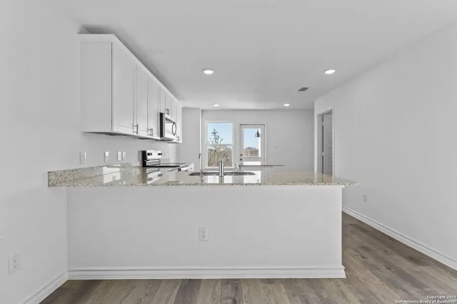 Furnished interior view inside a new home in Meadows at Clear Springs, New Braunfels (Image 5). Furnished interior view inside a new home in Meadows at Clear Springs, New Braunfels (Image 5).