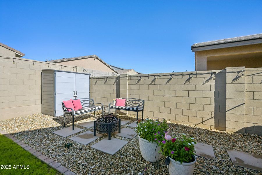 23-print-W Country Club Trl-S2511-037