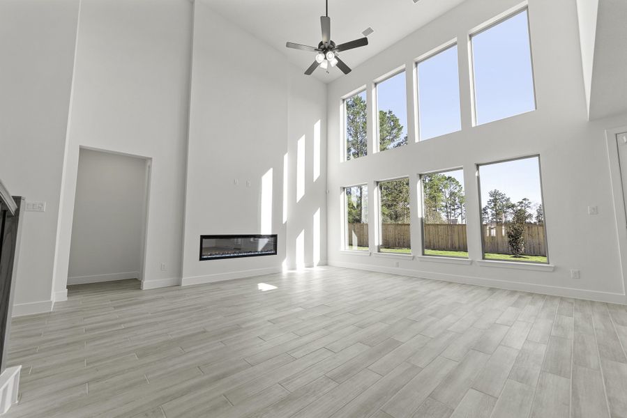 Representative unfurnished interior of a home built from the The Milton III by Westin Homes in Kresston - 65', Montgomery (Image 8).