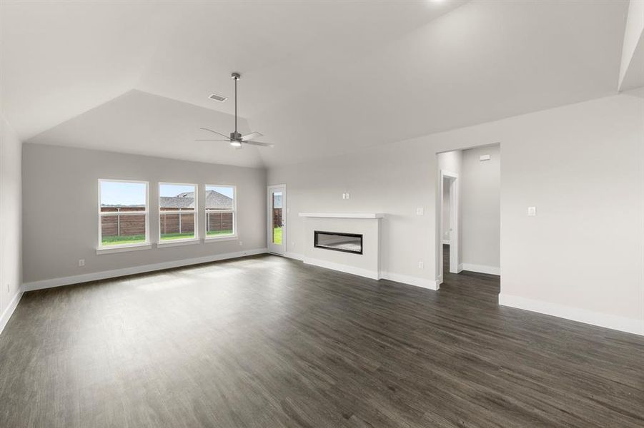 11. 1848 Jasmin - Dining (2)