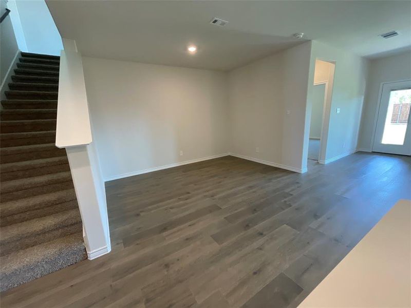 Spacious, unfurnished interior of a new home in Elevon, Lavon (Image 19). Spacious, unfurnished interior of a new home in Elevon, Lavon (Image 19).