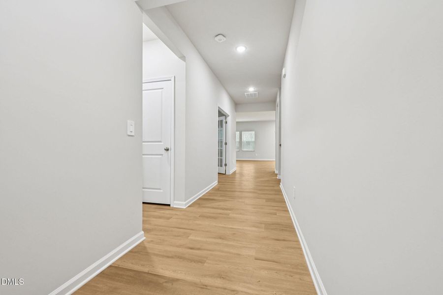 6-web-or-mls-Raleigh - Oak Manor - 536 B