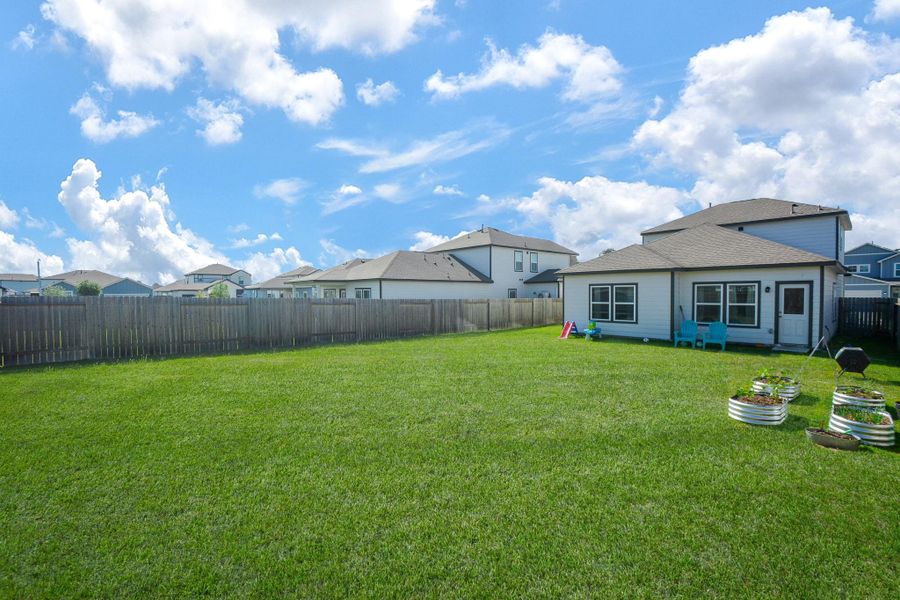 Over sized back yard. Perfect to add a pool or large play area.