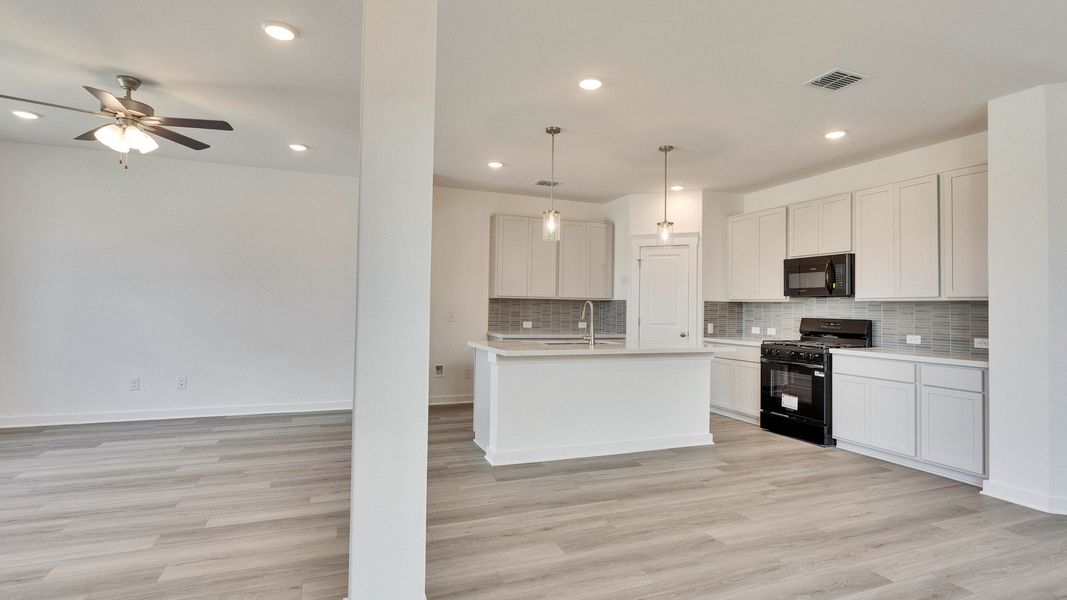 Furnished interior view inside a new home in Creeks Crossing, Elgin (Image 12).