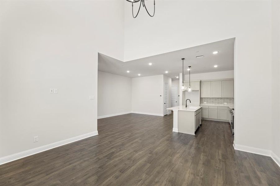 12. 3916 Keya - Family (2)