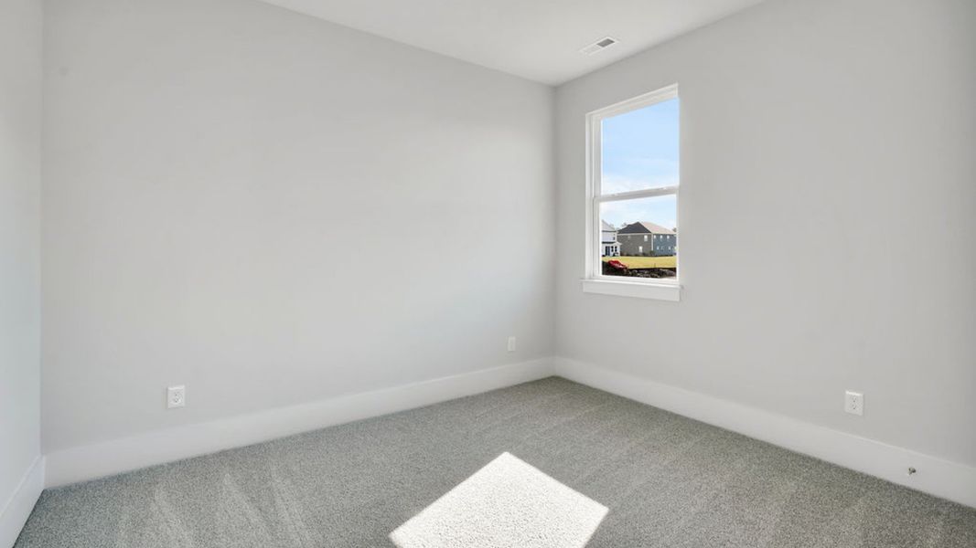 Representative unfurnished interior of a home built from the ACADIA by D.R. Horton in Rolling Hills, Bolivia (Image 20).