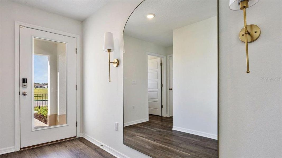 Spacious, unfurnished interior of a new home in , Lakeland (Image 20).