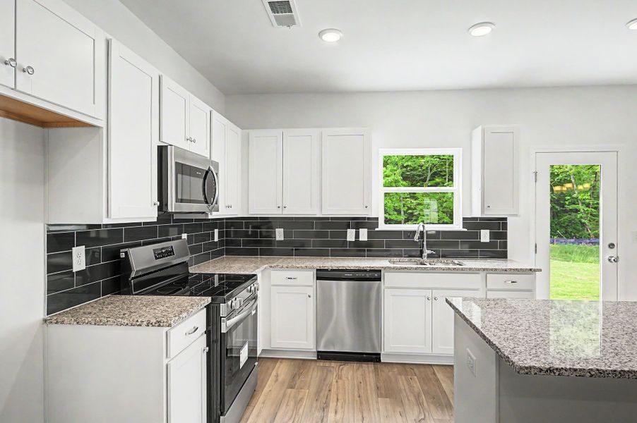 Furnished interior view inside a new home in Ironhorse, Dickson (Image 7).