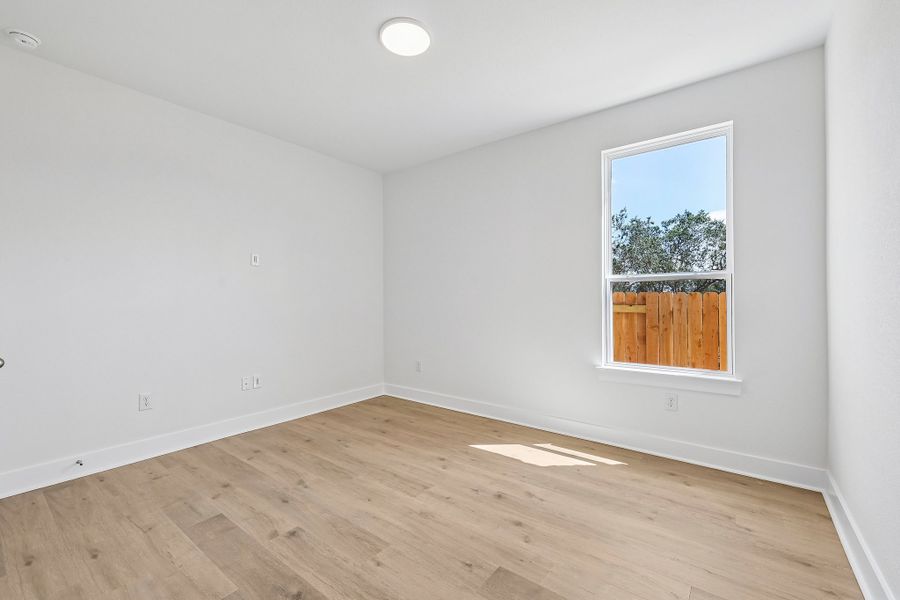 Spacious, unfurnished interior of a new home in Persimmon, Buda (Image 15). Spacious, unfurnished interior of a new home in Persimmon, Buda (Image 15).