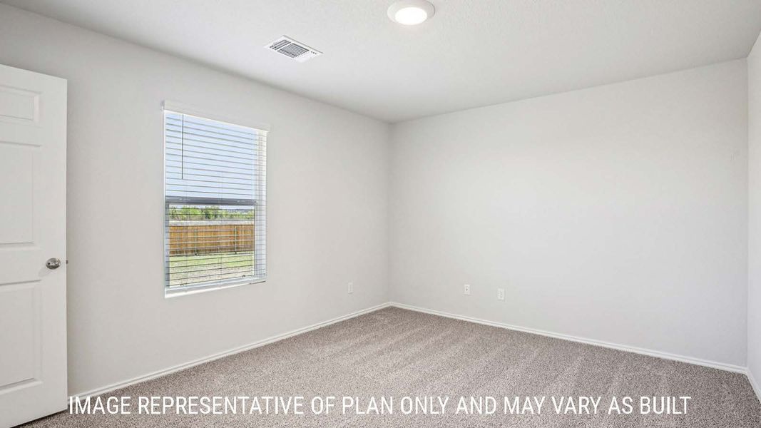 Representative unfurnished interior of a home built from the Estero by D.R. Horton in The Villages at Schwertner Ranch, Jarrell (Image 18).