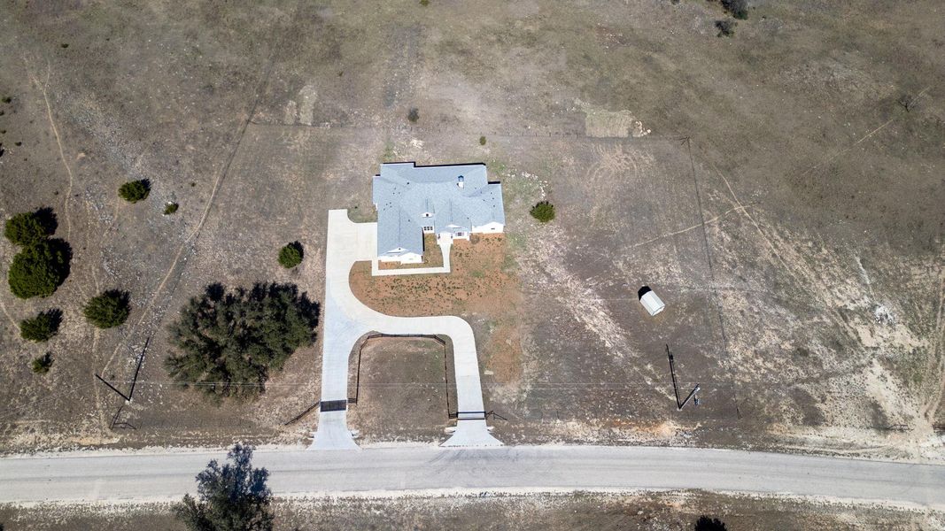Aerial view of property and surrounding area